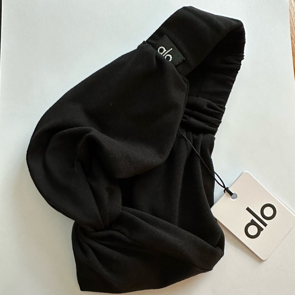 ALO Yoga headband